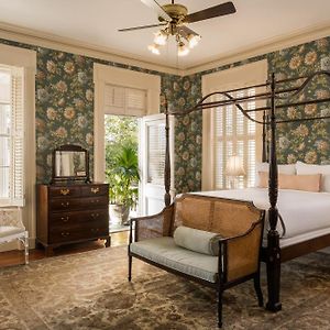 Jasmine House Parlour Suite